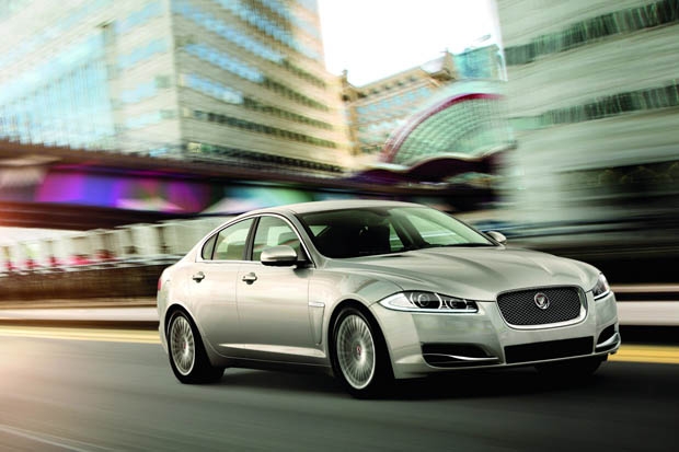 Jaguar XF 2014全新車型編制登台，並搭配「快意擁豹低月付19,999起專案」