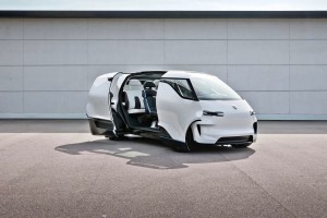 Porsche對未來的內飾有何期待?透過首款概念「麵包」車Renndienst的內裝可以了解!