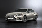 領先趨勢 驚艷未來,LEXUS 在台25週年!同步推出 2023 年式 ES 與 ES200 曜銀風尚車型