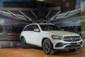 234萬起五種車型開始接單 Mercedes Benz Glc Glc Coupe 小改款釋出售價 Carstuff 人車事