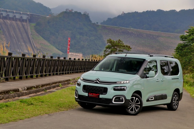 CITROËN法式團圓樂年終健檢，上傳問卷抽模型車！