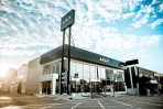 Kia全新品牌識別3S展示中心北台中盛大開幕! 台灣森那美起亞攜手嘉樂寶汽車,共同實踐全新品牌精神