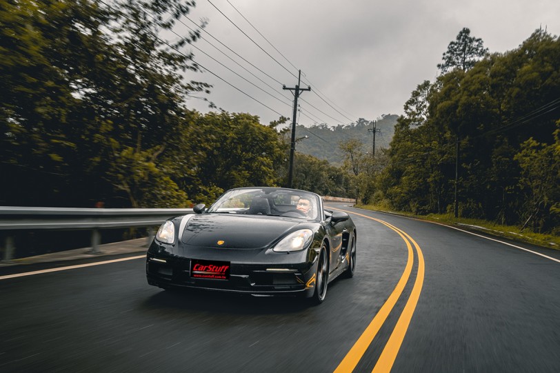 僅獻給熱愛內燃機的純粹駕馭浪漫，2022 Porsche 718 Boxster T