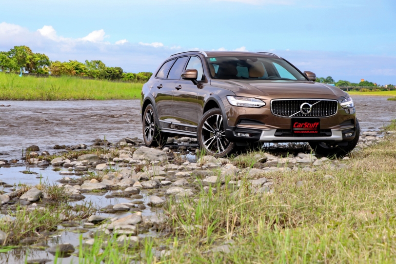 洗鍊、悍動，拋所有喧囂於外！這就是Volvo V90 Cross Country