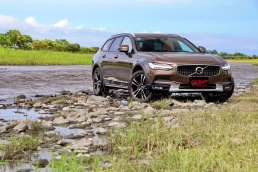 洗鍊、悍動,拋所有喧囂於外!這就是Volvo V90 Cross Country