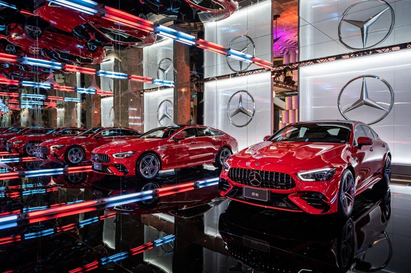 567 萬元起, Mercedes-AMG GT 4-Door Coupé 43 4MATIC+ 限時首現 SPACE 品牌概念空間!