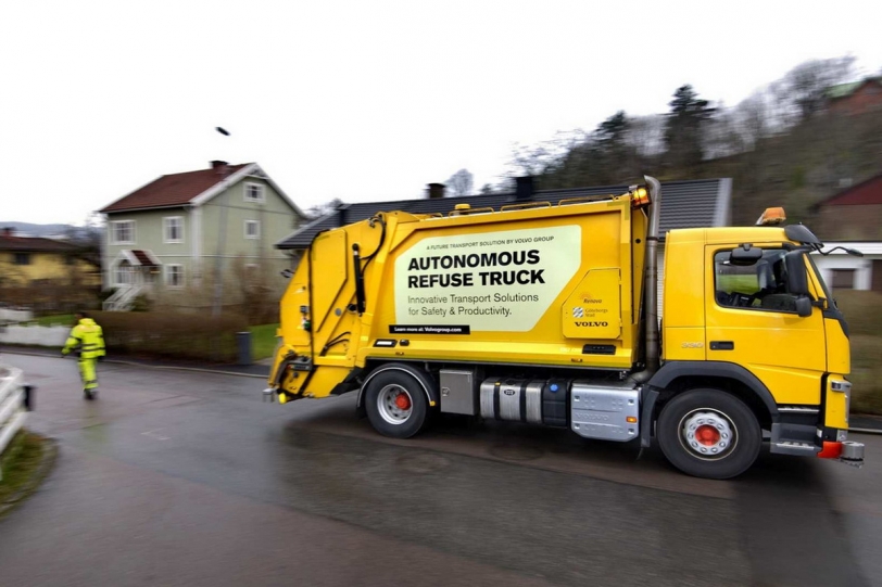 垃圾車也要自動化？ Volvo Trucks自動駕駛不僅先進、還能減少職業傷害