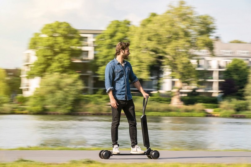 Audi e-tron新成員：e-tron Scooter電動滑板車 預計2020年底開始販售