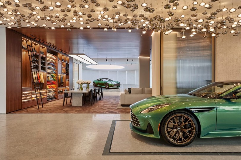 Aston Martin推出首座超豪華旗艦店：Q New York