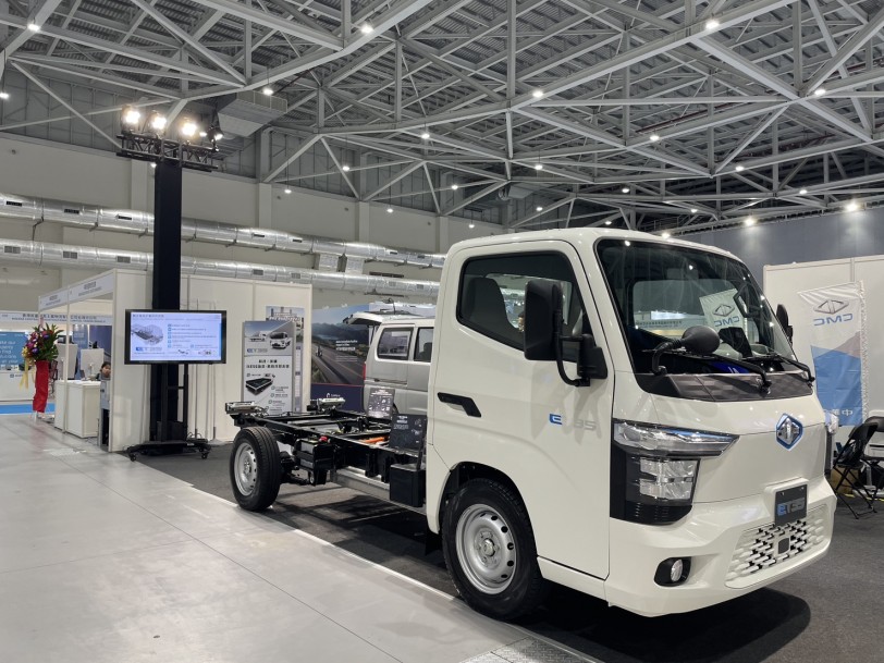 中華汽車參展「2025亞太智慧商業物流展」 展出自主研發電動商用車ET35與E300　展現綠色物流新實力