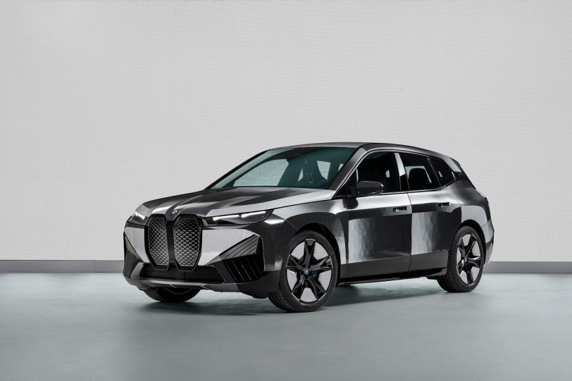2022 CES：BMW iX Flow展示栩栩如生的E Ink外觀變色新技術