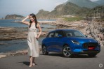 不僅是全球 900 萬人熱愛的萬人迷、更是女生的時尚配件,ALL NEW SUZUKI SWIFT HYBRID