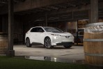 2025 紐約車展:電池升級至 74.7 kWh、續航力大幅增加至 460km 以上!Subaru Solterra 中期改款亮相