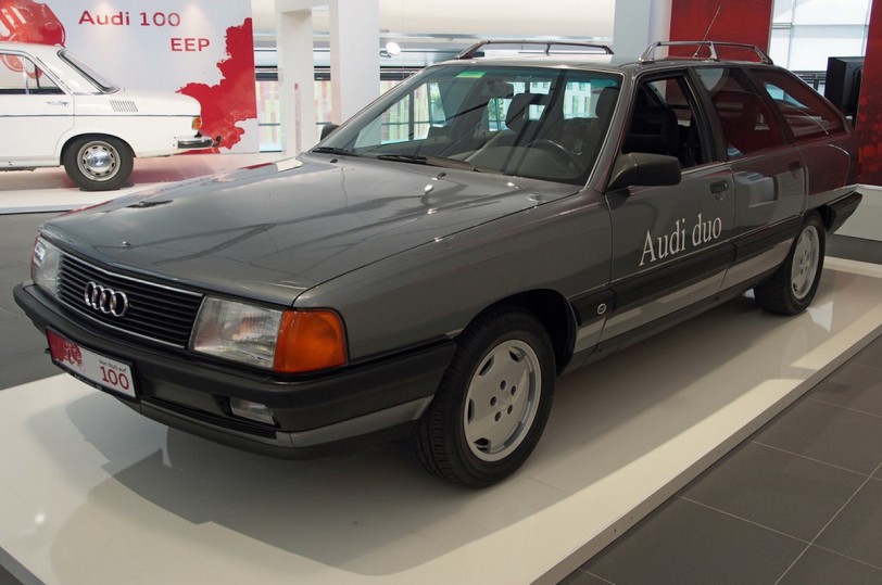 歐洲首款量產市售的PHEV車型，起源於1989年的Audi Duo