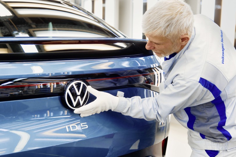 Volkswagen Zwickau 工廠第 100 萬輛電動車正式下線 電動化進程再突破 締造純電轉型里程碑