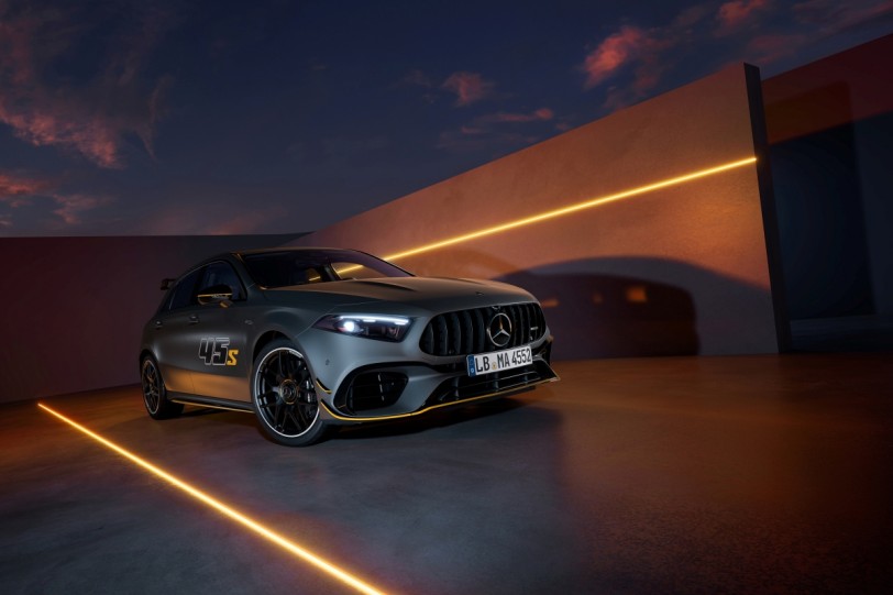 Mercedes-AMG A 45 S 4MATIC+最終版：強勁性能、毫不妥協的動感設計，並添加專屬細節