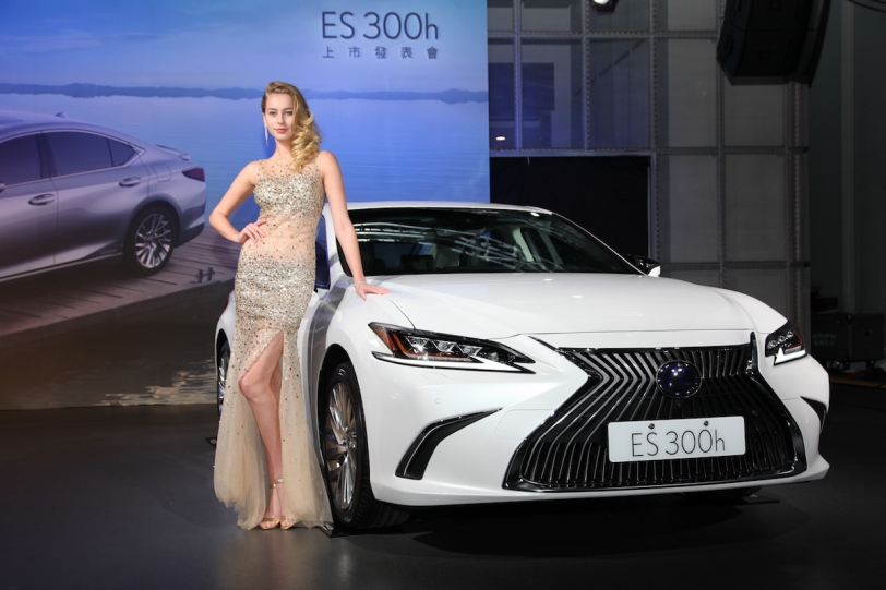 189萬起第四代油電混合系統導入、年販1200台，2019 Lexus ES300h 車系正式發表