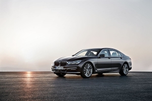 不讓S-Class專美於前－全新BMW 7 Series磅礡登場