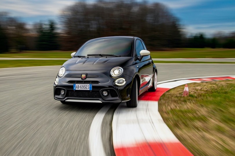 最強熱血蠍子回歸！Abarth 695 Esseesse全新限量版