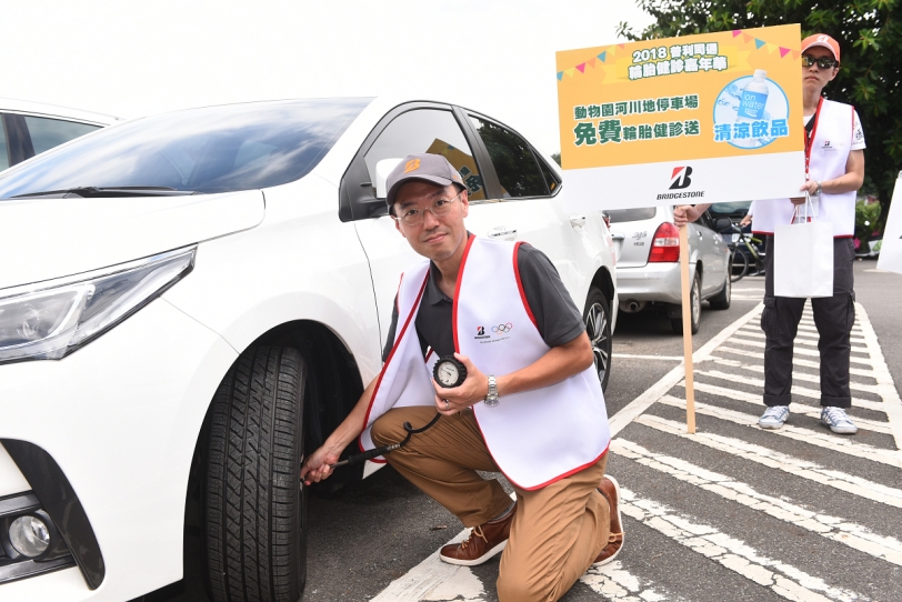 台灣普利司通輪胎健診攜手國道警察局，贈送150條Driveguard失壓續跑胎！
