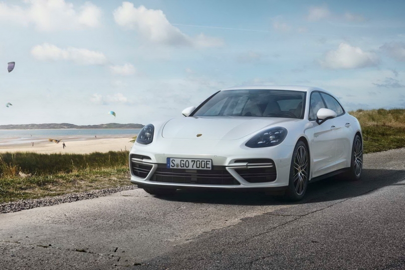 說它是超跑也不為過，Porsche Panamera Turbo S E-Hybrid Sport Turismo強勢來襲