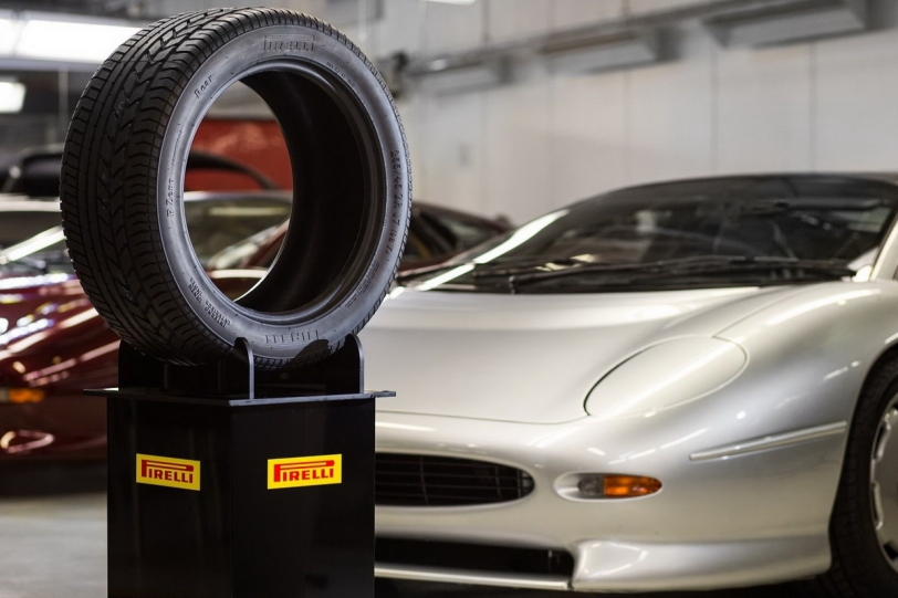 讓品牌榮耀再次狂奔，Jaguar、Pirelli再次合作打造XJ220專用輪胎