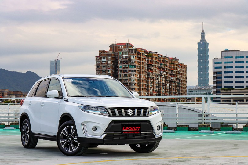 當都會野性美學注入電能，2022 Suzuki Vitara HYBRID 1.4 S