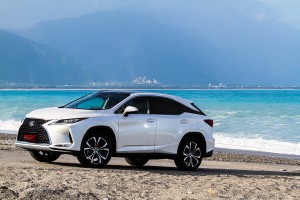 心生「享」往的豪奢,2020 Lexus RX300 小改款旗艦版
