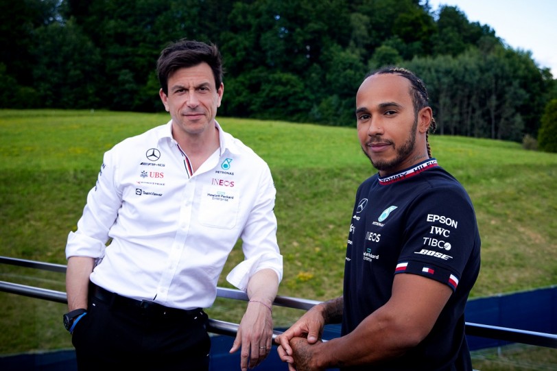 Mercedes-AMG與Lewis Hamilton再續約兩年