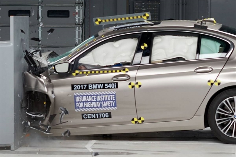 BMW新大五在美國獲得IIHS TOP SAFETY PICK+最高等級安全評鑑