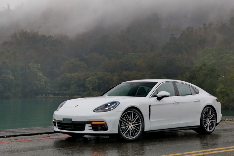 Porsche Panamera 4S 神奇！比NA還更NA