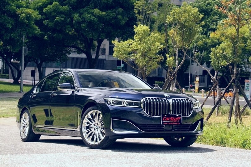 BMW 750Li xDrive的柔和與兇猛可以同時並存