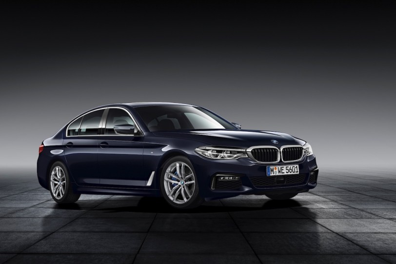 領先豈止一面，全新 BMW 5系列榮獲英德國際大獎雙料肯定