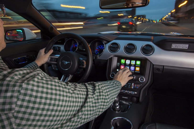 HARMAN推出「無線」連結Apple CarPlay和Android Auto作業系統