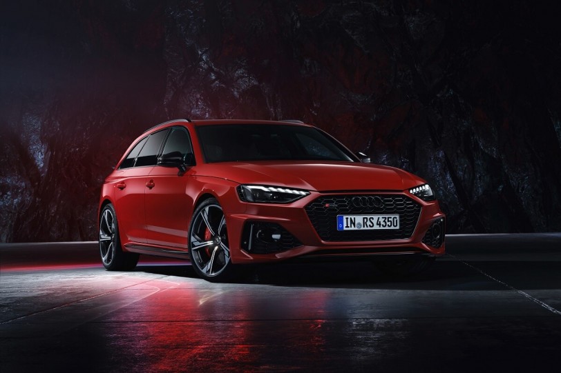 Audi RS 4 Avant小改款亮相！動力沒變，但油耗改善17%(內有影片)