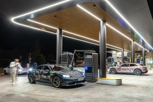 Porsche Taycan挑戰一天行駛1111公里