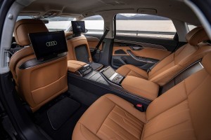 應對市場狀況和客戶需求，Audi A8內飾提供的高質感體驗