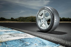 「2021 Ford Focus麗寶挑戰賽」官方指定輪胎品牌 米其林PILOT SPORT科技源自賽道!