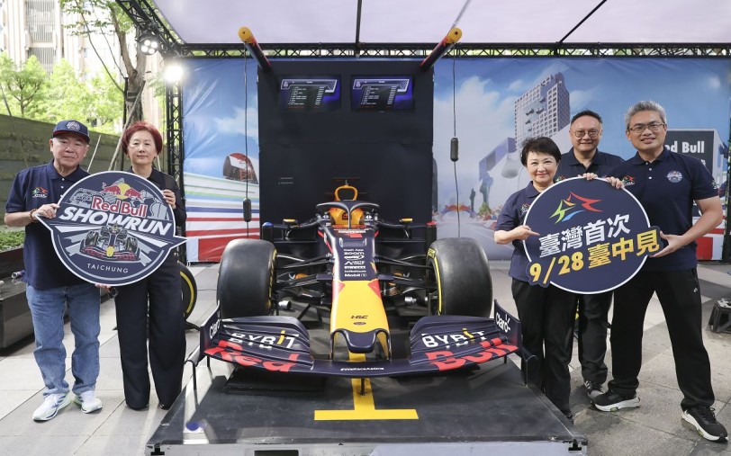 史無前例！Red Bull Showrun Taichung 9/28封街飆速 2012 RB8冠軍車登台，換胎挑戰贏家得門票、全台巡迴即刻開跑
