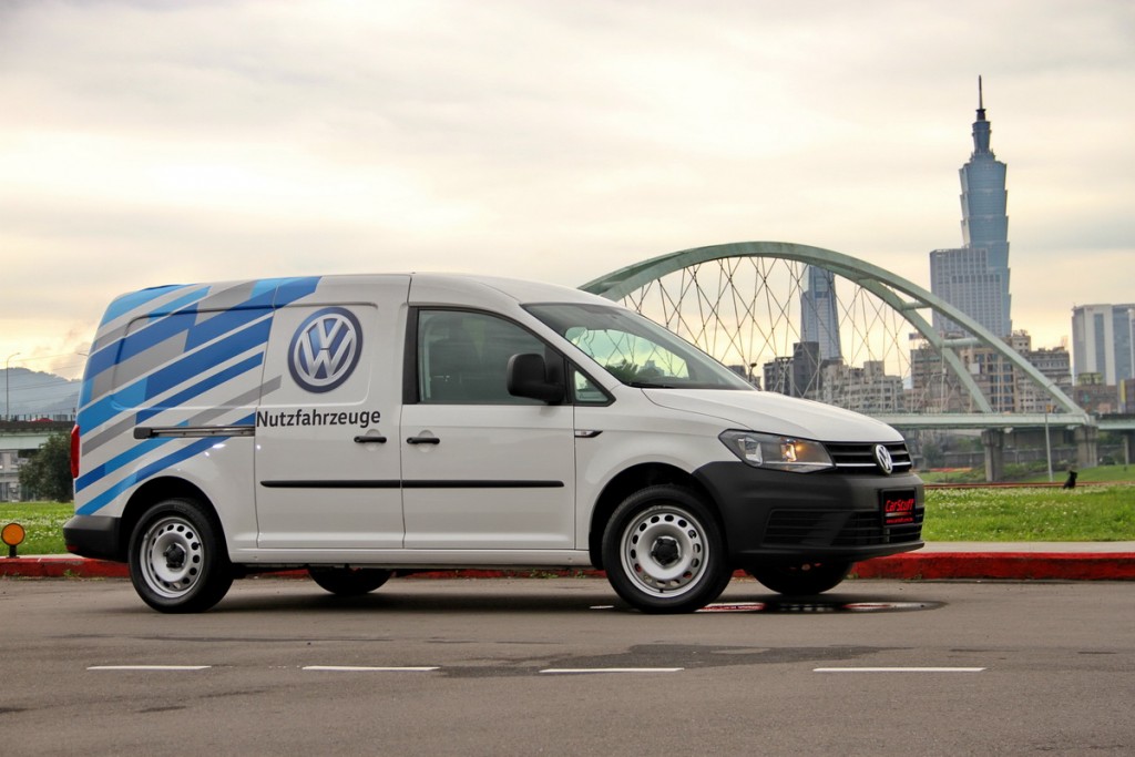 volkswagen caddy van