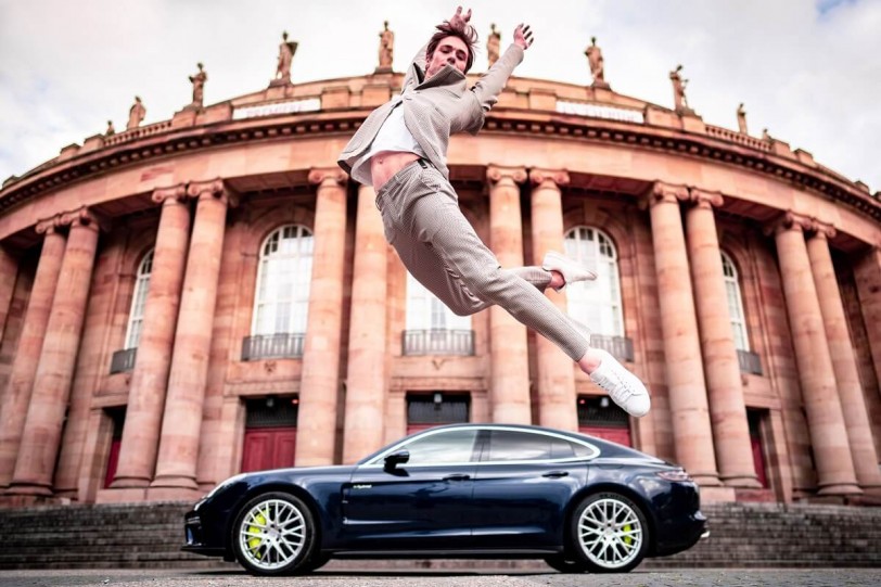以芭蕾詮釋Porsche迷人的運動曲線