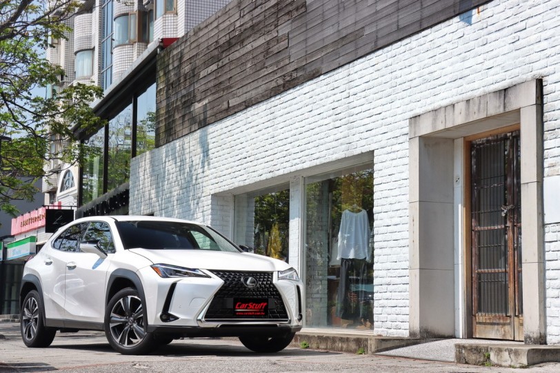 贏了面子，也贏了裡子！Lexus UX200菁英PLUS版試駕