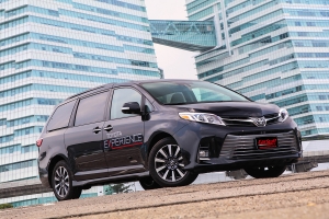 乘載全家歡樂的幸福堡壘,2018 Toyota Sienna Limited 二度小改款