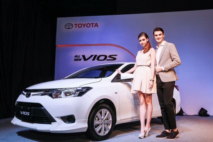 Toyota Yaris &amp; Vios 雙料升級，限時登場！終於有盲點偵測和觸控式螢幕了！