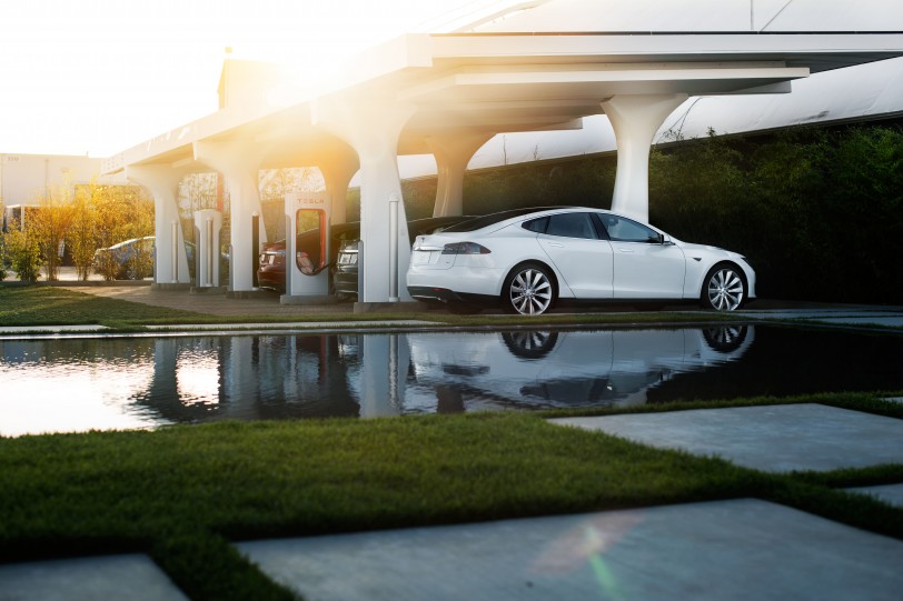 Tesla 即將於10/15 凌晨開始收取超級充電使用費 台北內湖/台灣大學/台中 J Mall 三站點優先實施
