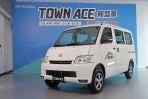 補足最後一塊商用車拼圖,Toyota Town Ace Van 54.5萬起開啟預售、預計 12 月發售!