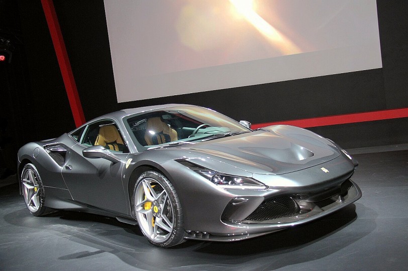 1558萬起，向躍馬最強八缸致敬！Ferrari F8 Tributo在台上市！
