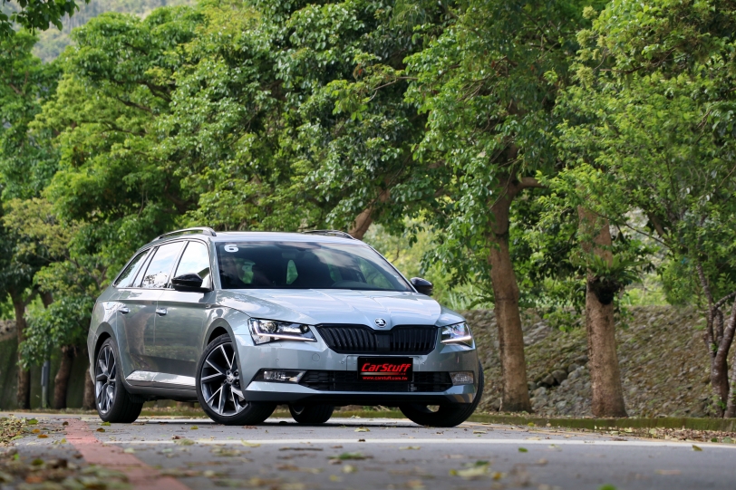 微熱血．輕嗆辣，Skoda Superb Combi Sportline試駕報導