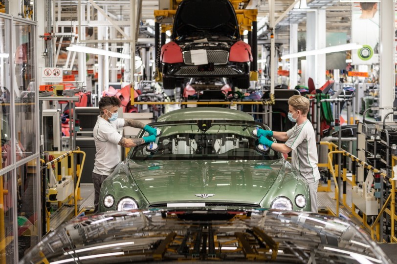 8個月的訂單待消化！Bentley英國工廠重啟產線