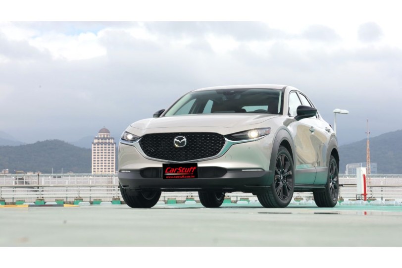 日系車簡約美學 2022 MAZDA CX-30 20S Signature Carbon Package